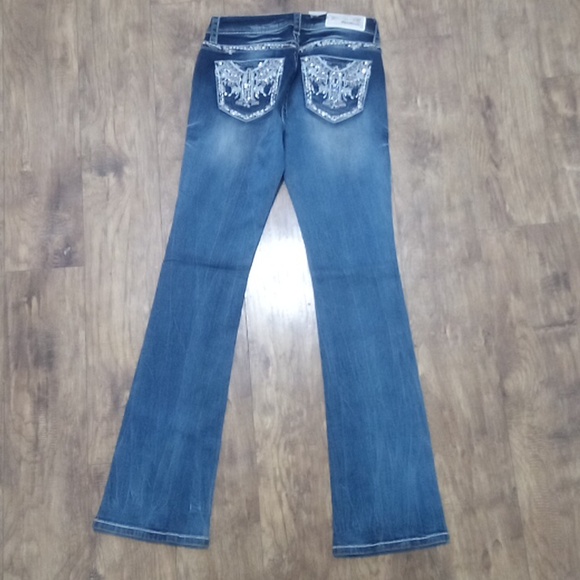 Grace in LA Women's 27 Embellished Shimmer Distressed Fade Boot Cut NWT - Picture 5 of 8